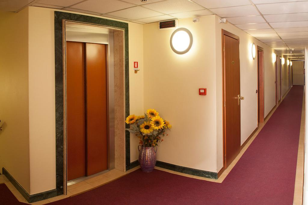 Felix Hotel Монтеккьо-Маджоре Экстерьер фото